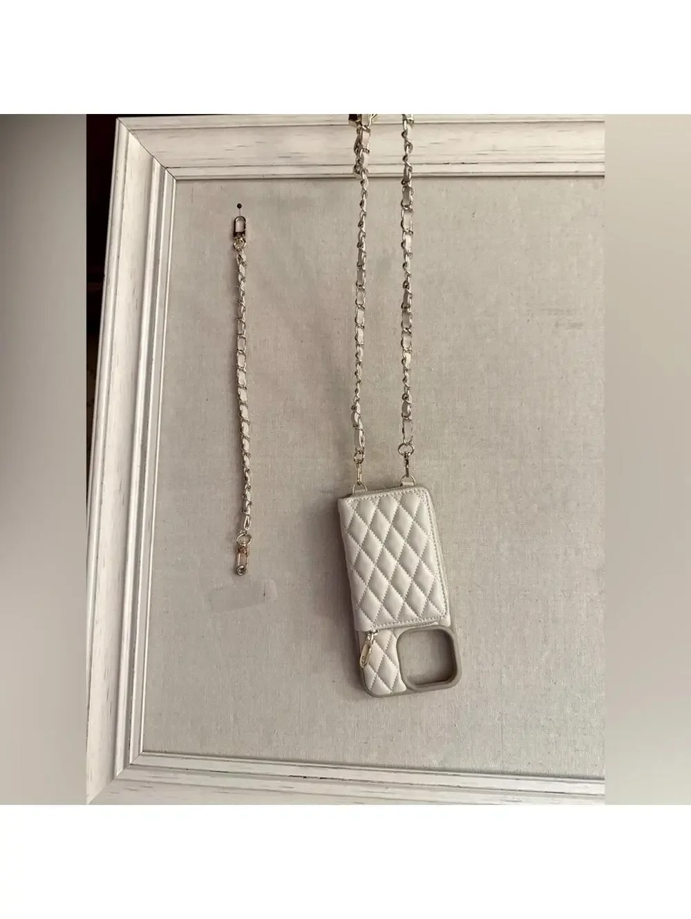 Custype quilted cream iPhone 15 pro Max Crossbody Case w sunglass case NWOT